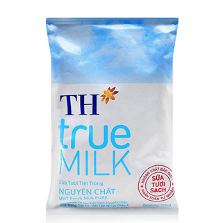 Sữa tươi tiệt trùng nguyên chất TH 220ml