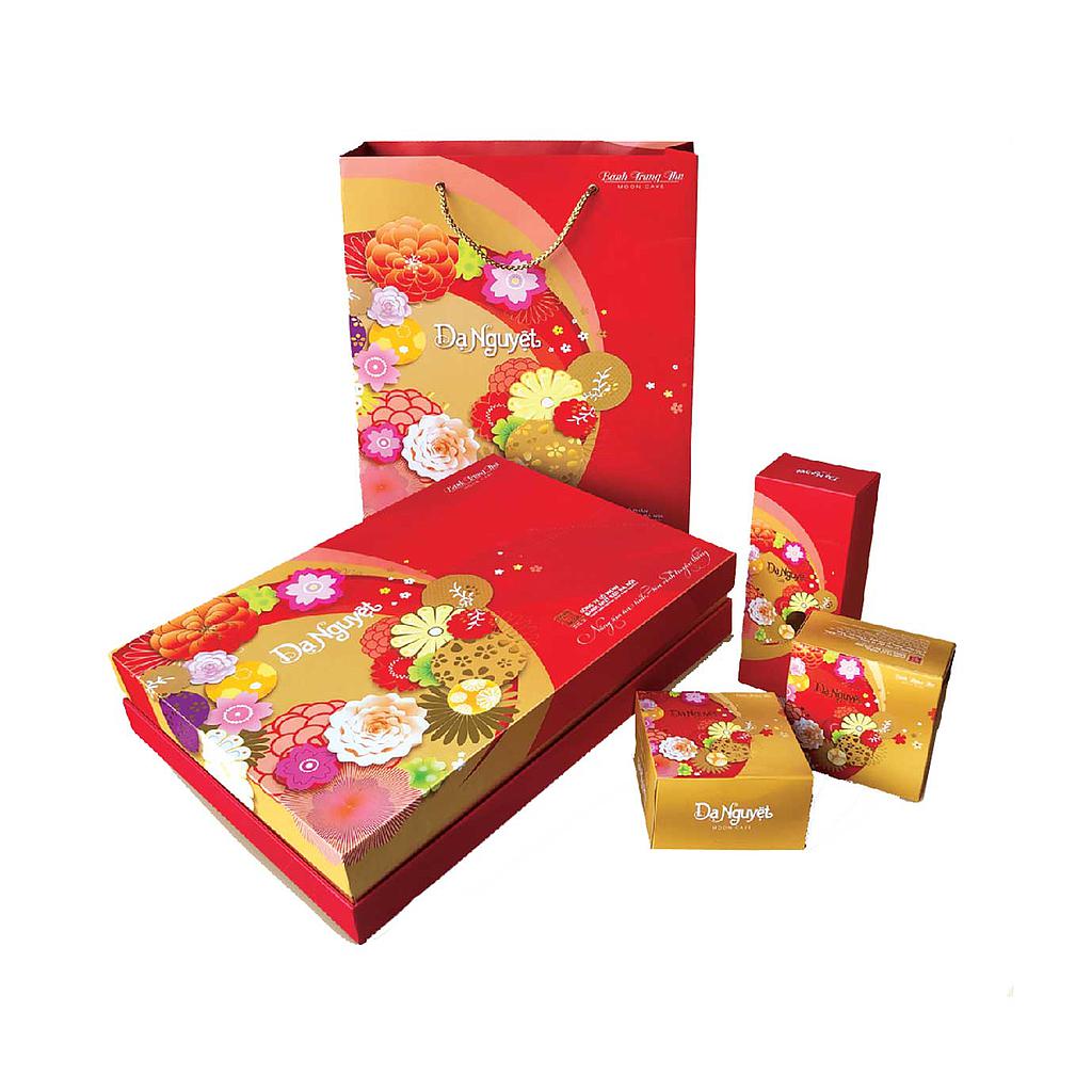 Hộp bánh Dạ nguyệt (4 bánh x150g + 1 hộp trà 100g)